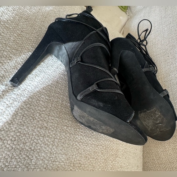 Joe’s “Halsey” soft leather suede heels Black, Size 6 - Picture 8 of 10